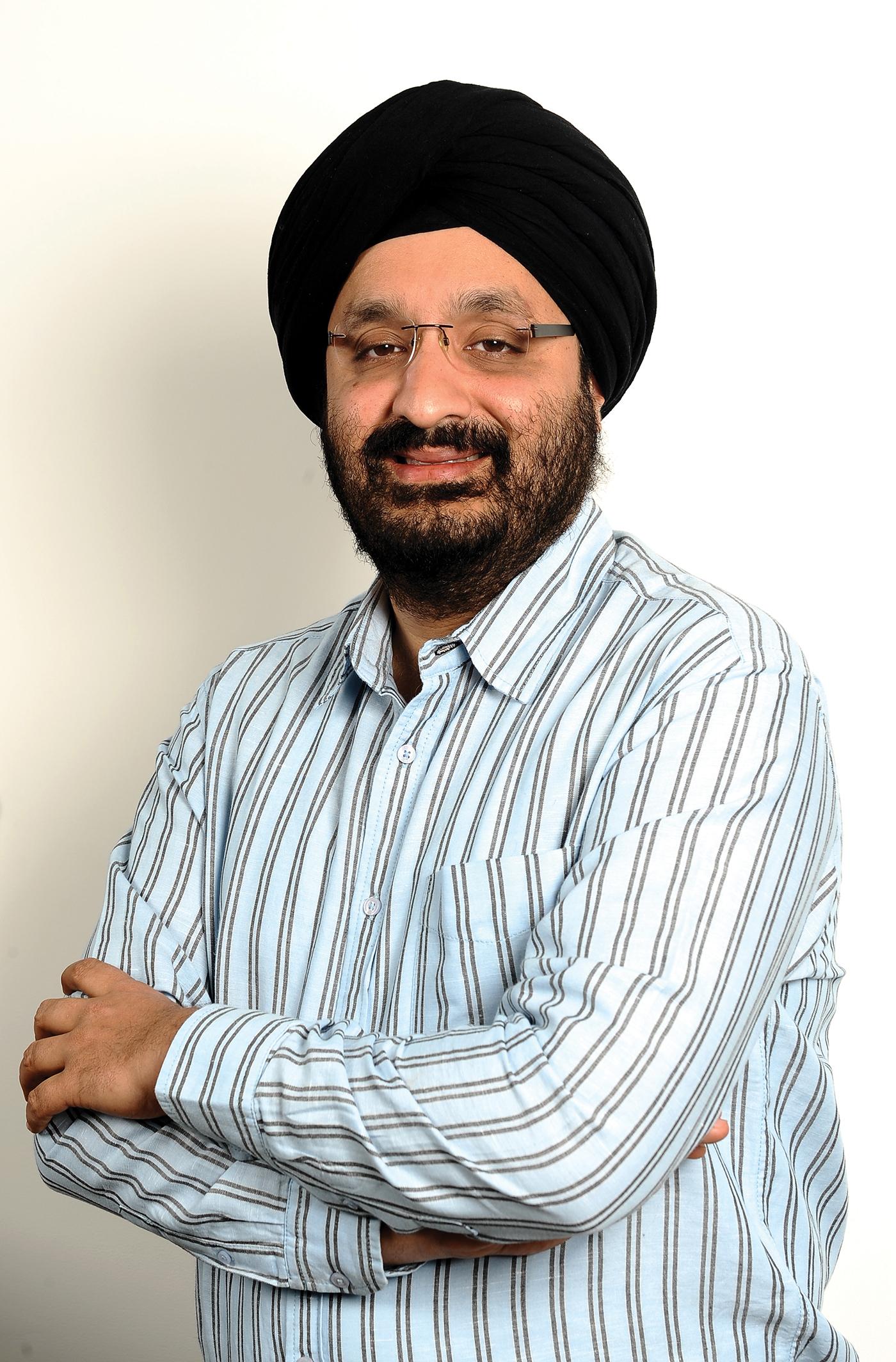 Mahindra & Mahindra rides with blockchain - ITNEXT Mahindra & Mahindra rides with blockchain - ITNEXT