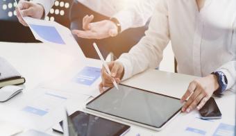 Strategies for navigating challenging times - CIO&Leader